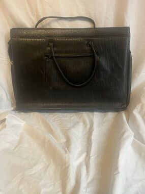 Classic Black Leather Briefcase - Sleek Professional